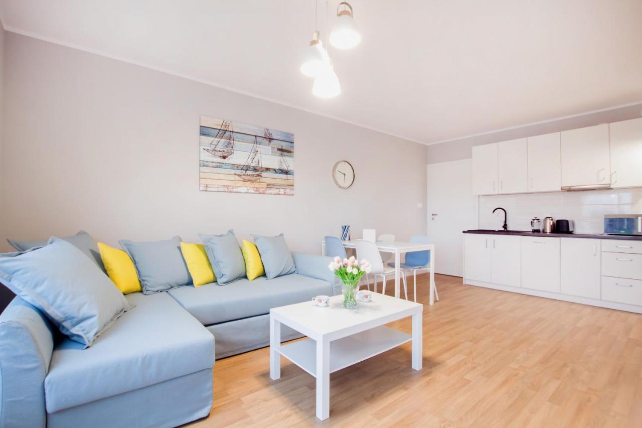 Apartments Gdynia Na Fali With Free Parking By Noclegi Renters Exterior photo